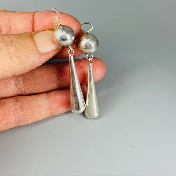 Vintage Sterling Silver Hollow Puff Ball & Teardrop Earrings Handmade - Picture 8 of 15